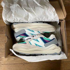 New Balance 57/40, Astral Glow size 8W